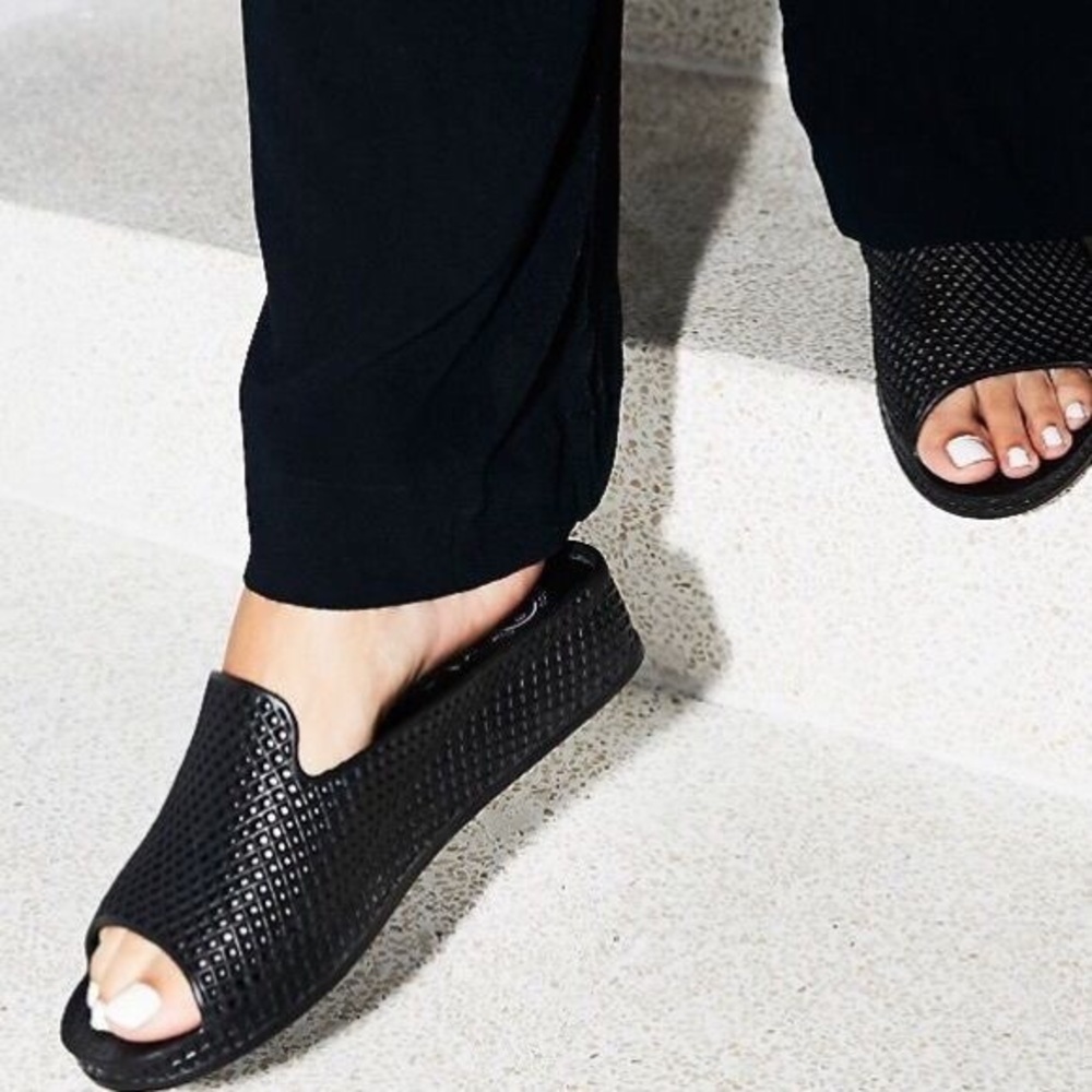 SOLD🖤Jeffrey Campbell Fling 2 Sandal